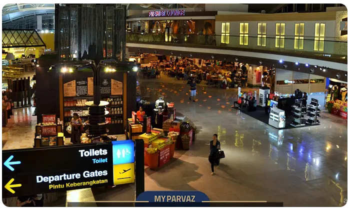 فروشگاه‌های سوغاتی فرودگاه 